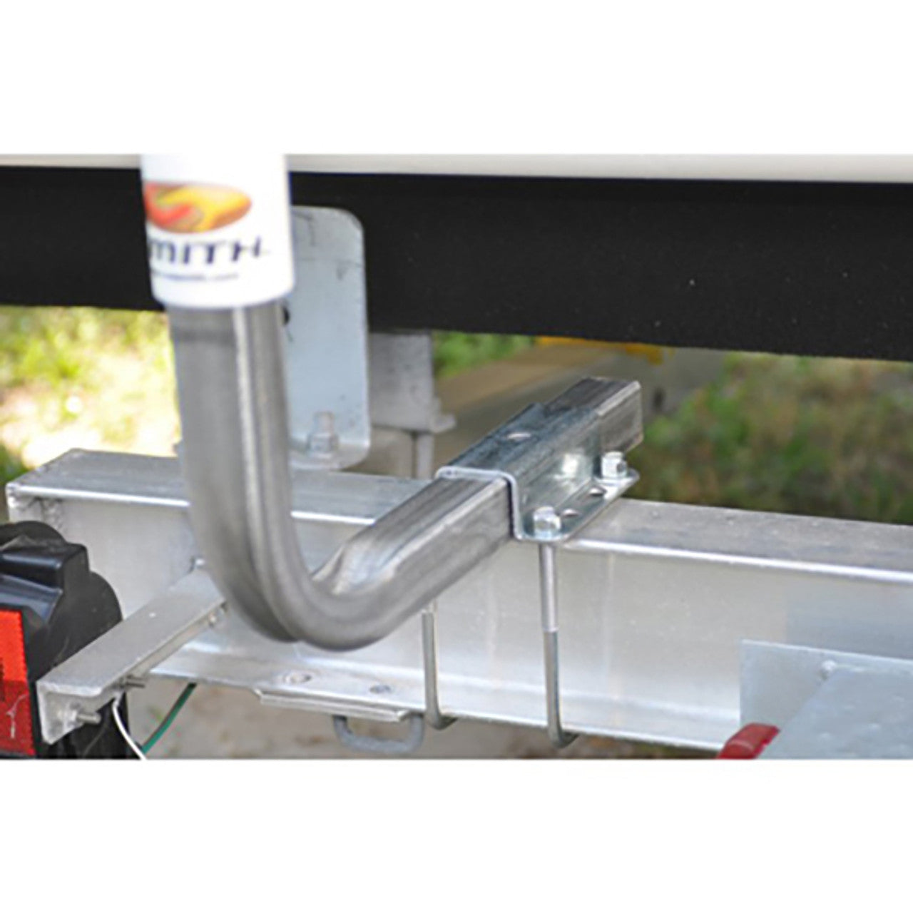 CE Smith Post Style Guide-Ons W/ Unlighted Posts